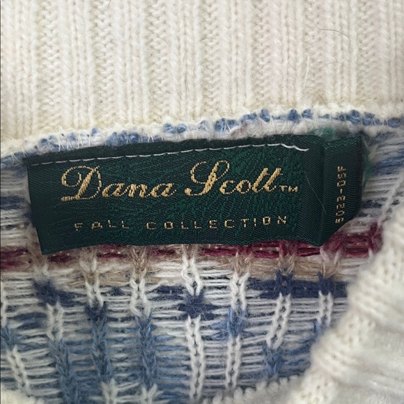 Vintage Dana Scott Turtleneck - Picture 2 of 3